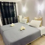I - מלון דירות 3*
