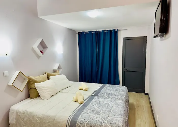 I - Aparthotel Funchal (Madeira)