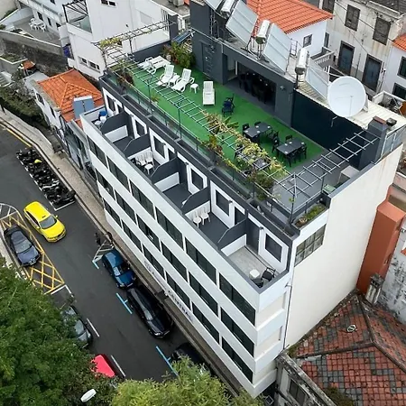 Aparthotel I -