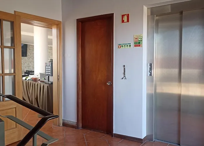 I - 3* Funchal (Madeira)